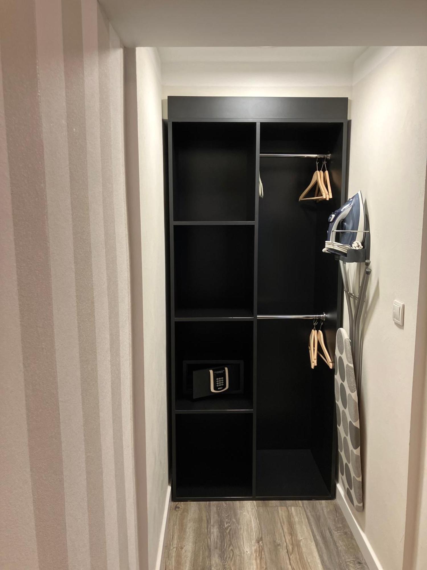 Behappy Apartment